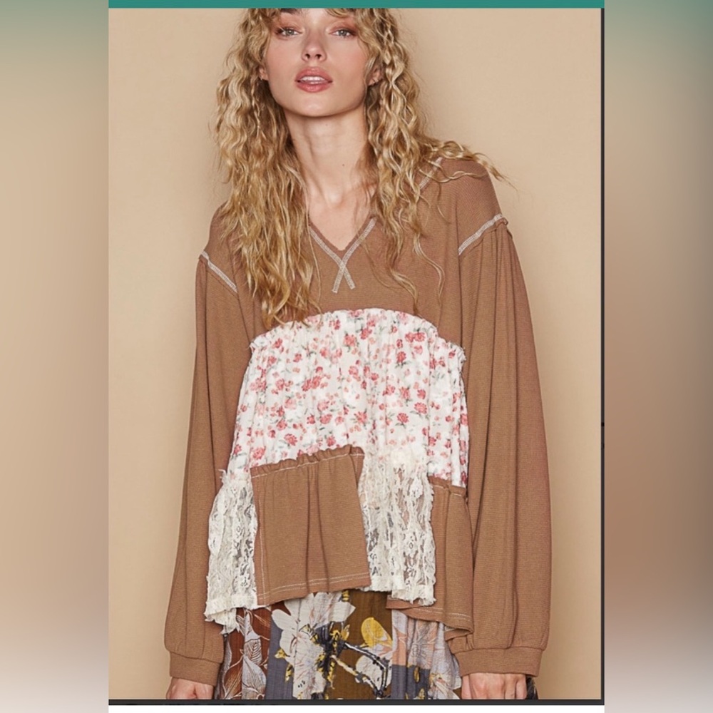 POL Brown Floral Lace Women's Sweatshirt